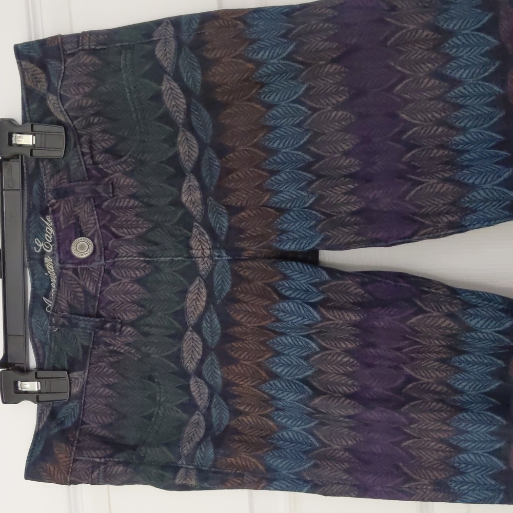 Leaf patterned denim jegging